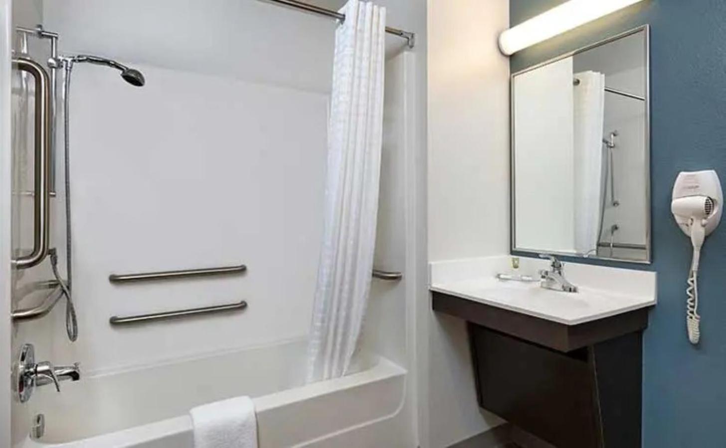 Woodspring Suites Austin Central エクステリア 写真